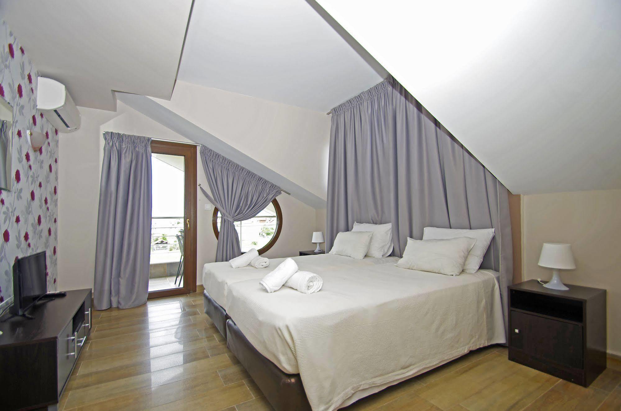Principal New Leisure Hotel Paralía Екстериор снимка
