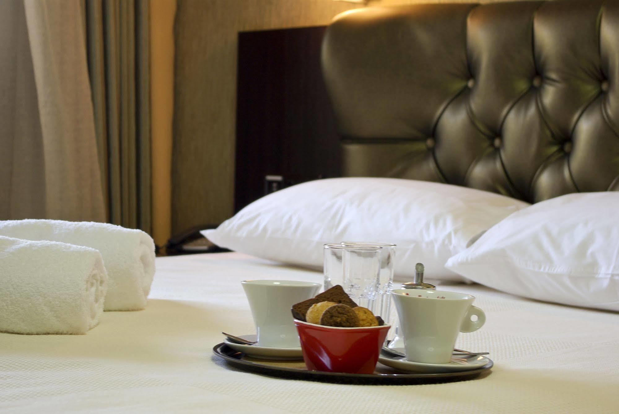 Principal New Leisure Hotel Paralía Екстериор снимка